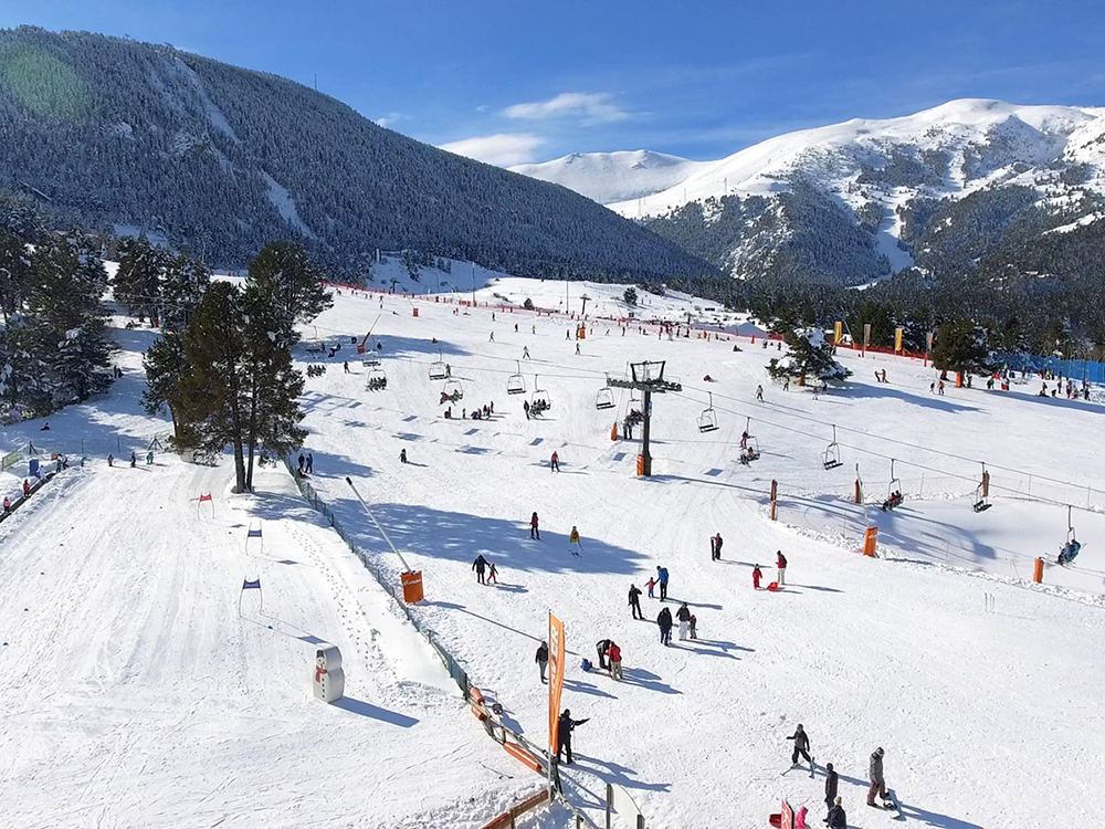 FGC invertirá más de 15 millones en sus estaciones de esquí y montaña
